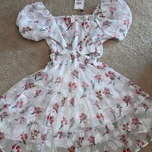 Brand new Flowery mini dress